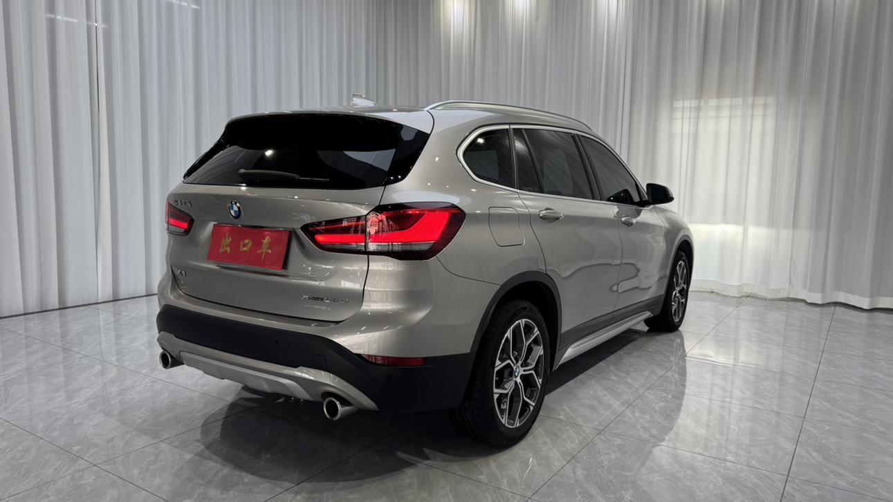 BMW X1 2022 thumb 4