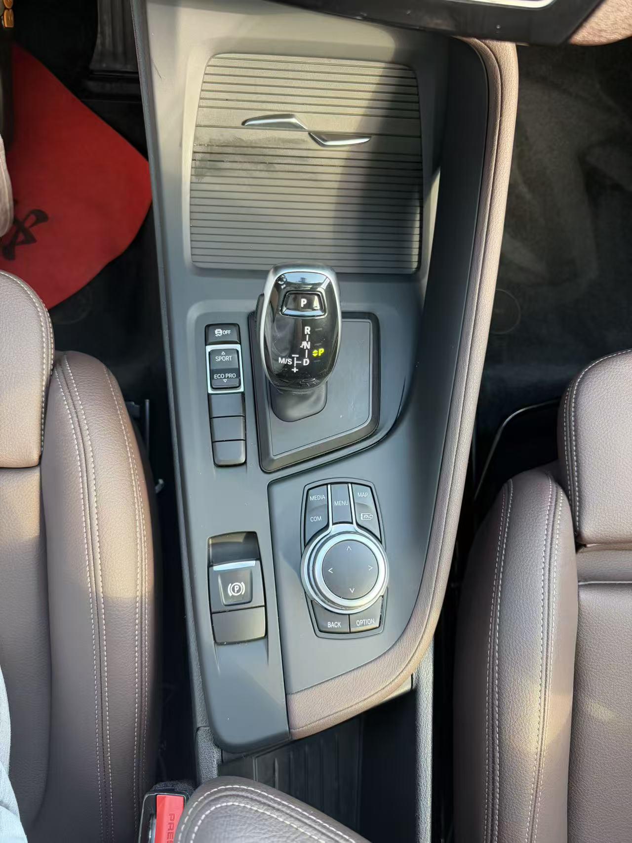 BMW X1 2022 thumb 5