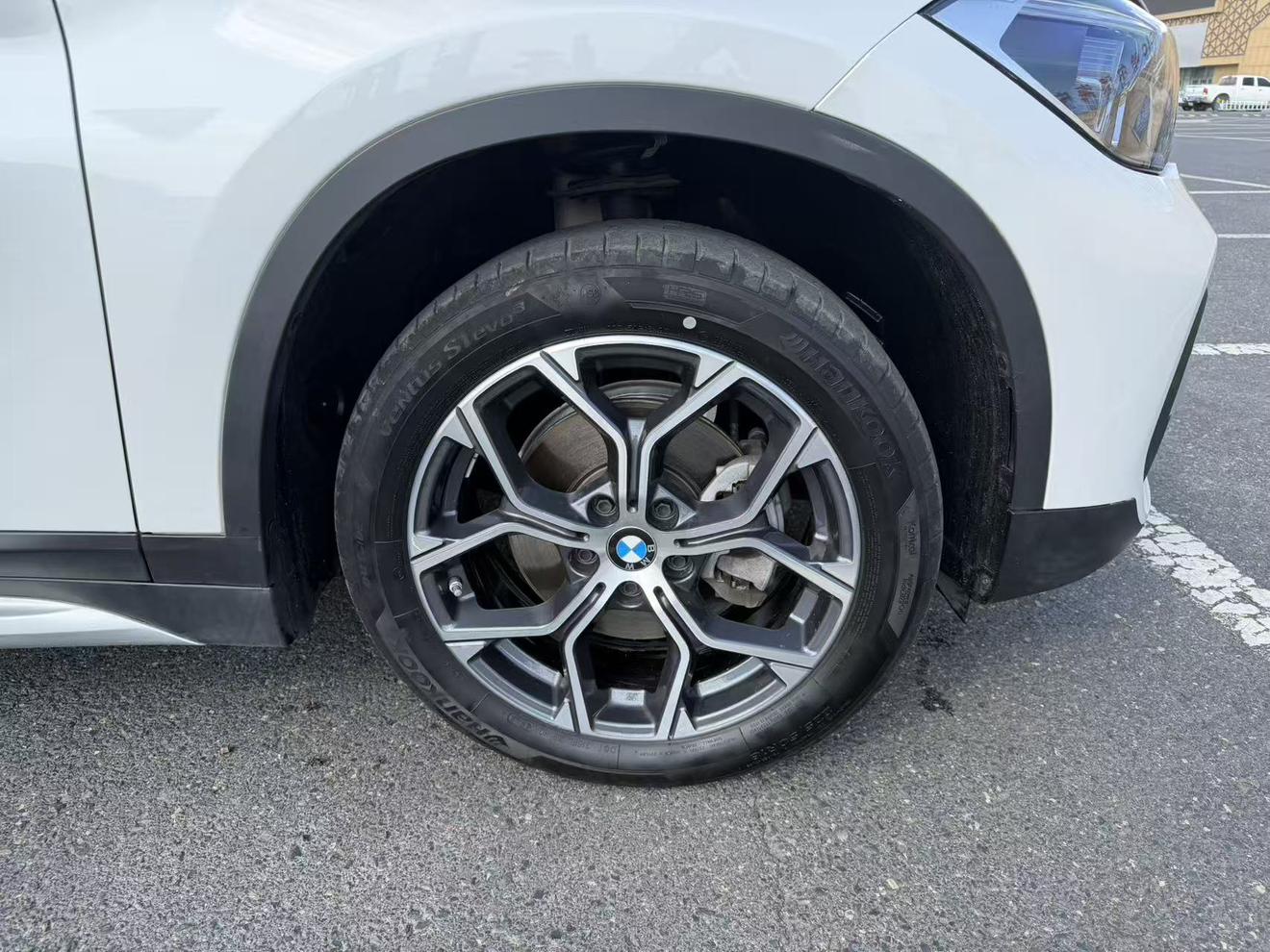 BMW X1 2022 thumb 8
