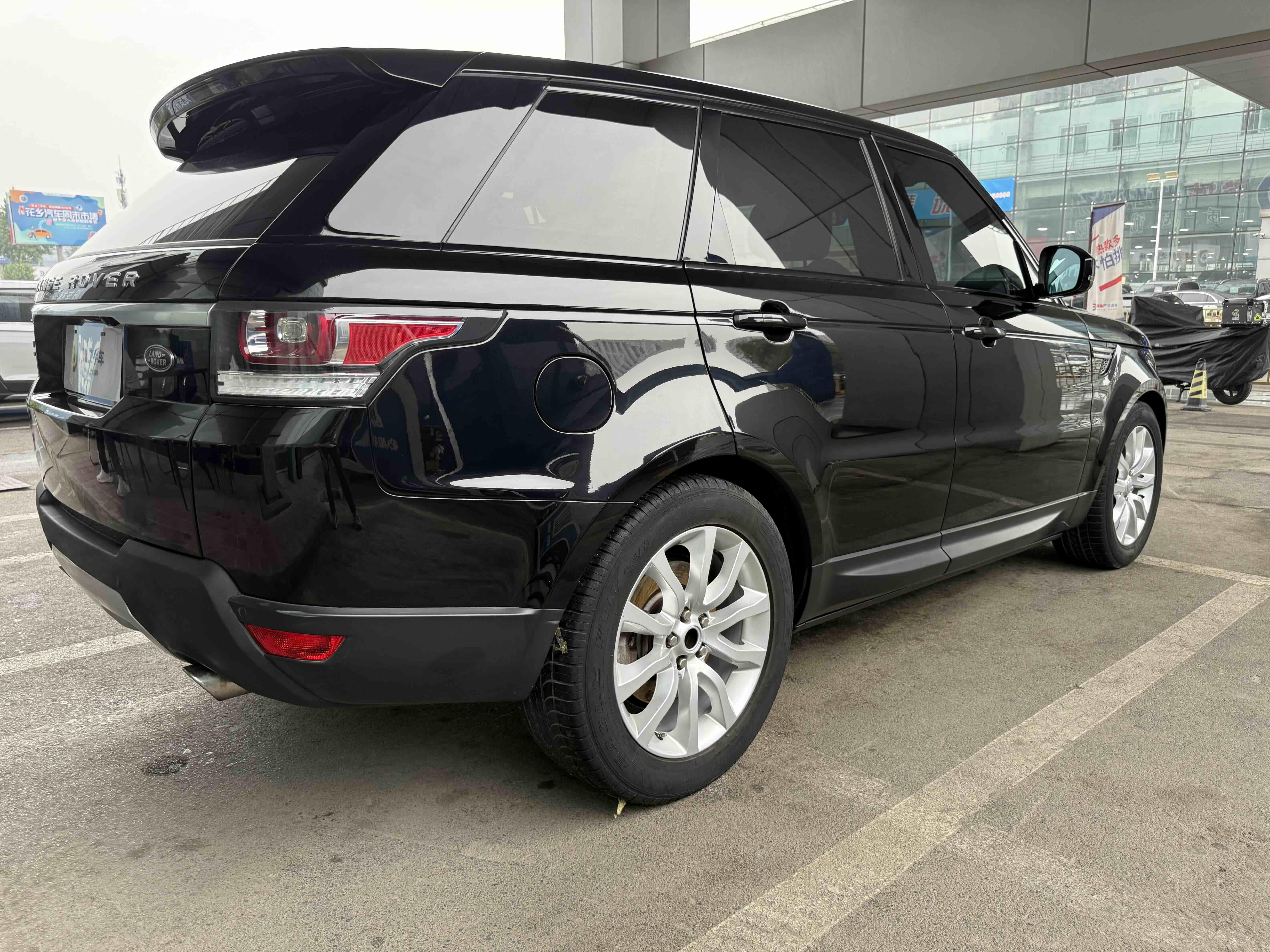 Land Rover Range Rover Sport 2014 thumb 3