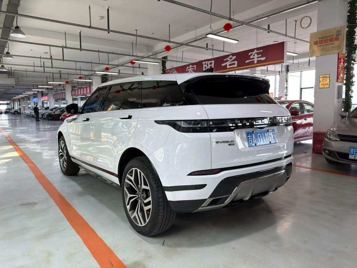 Land Rover Evoque 2022 thumb 2