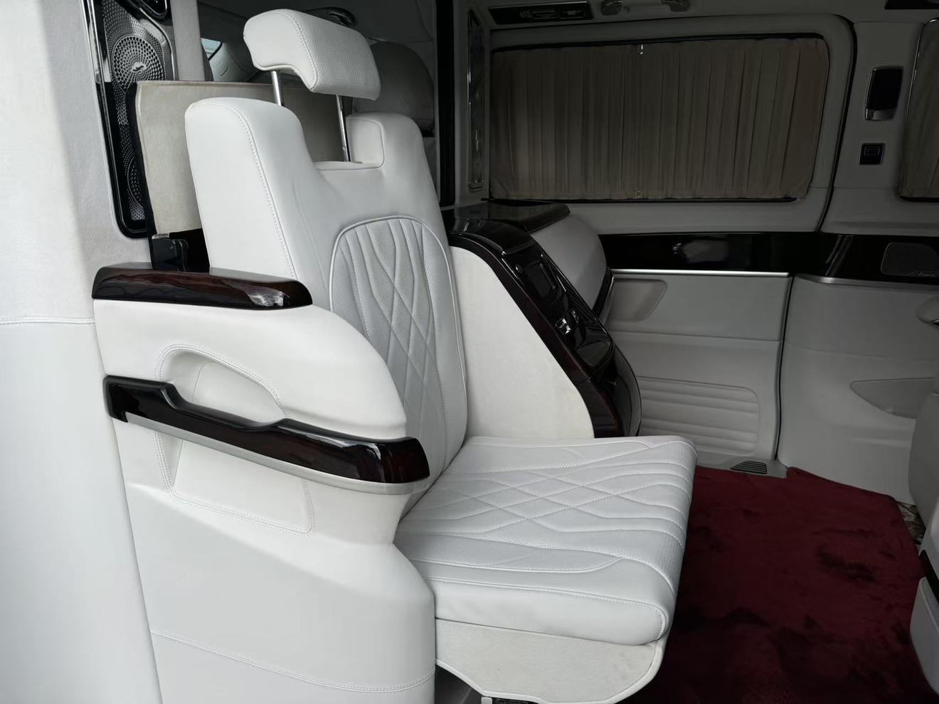 Mercedes-Benz V-Класс 2022 thumb 6