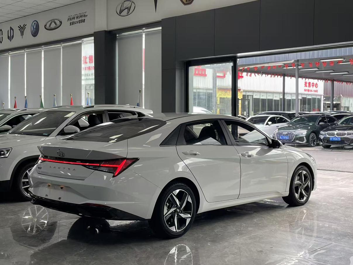 Hyundai Elantra 2022 thumb 4