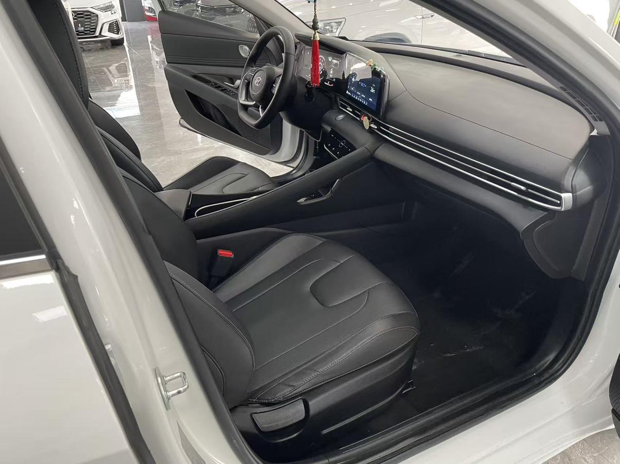 Hyundai Elantra 2022 thumb 6