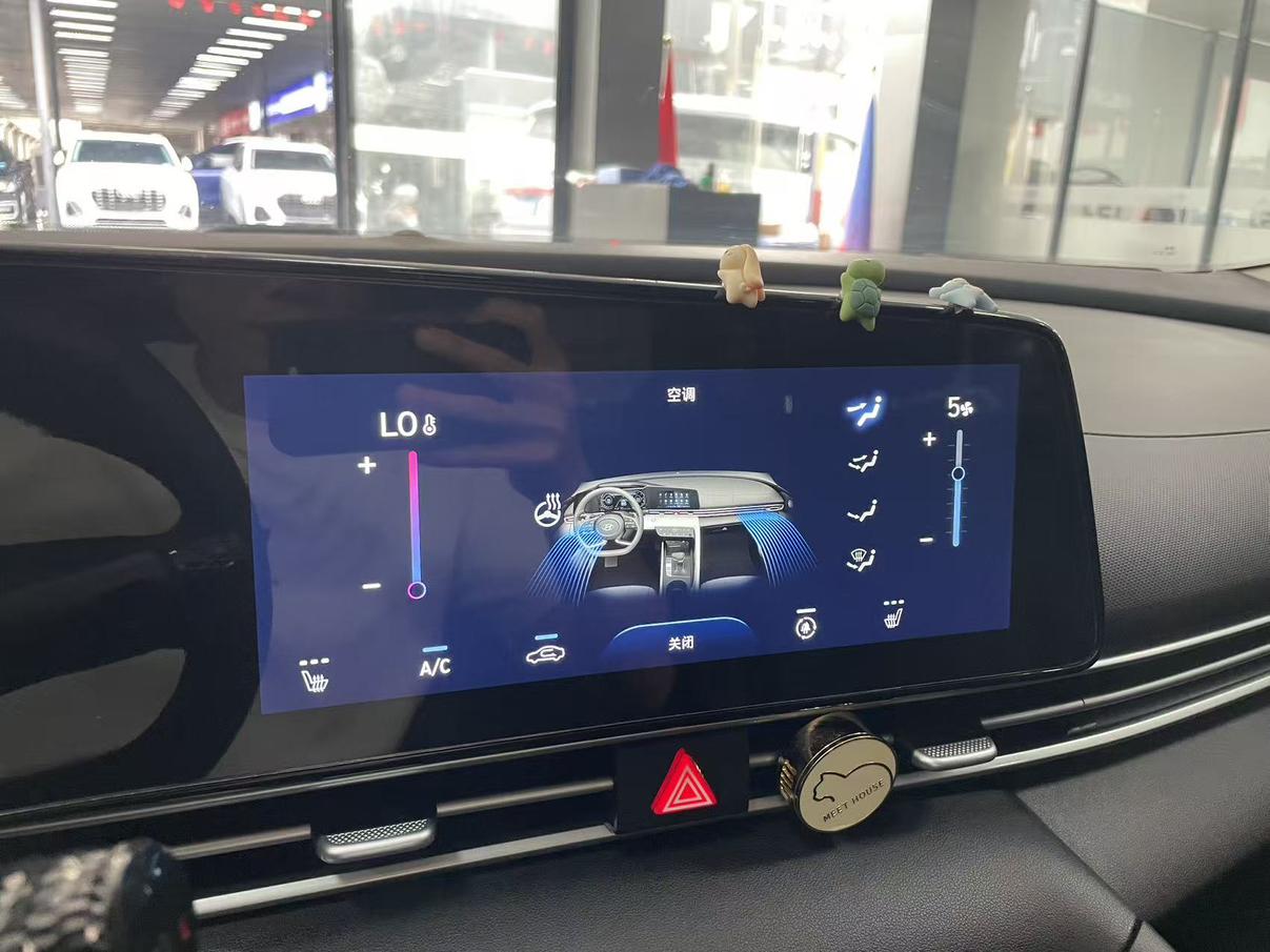 Hyundai Elantra 2022 thumb 8