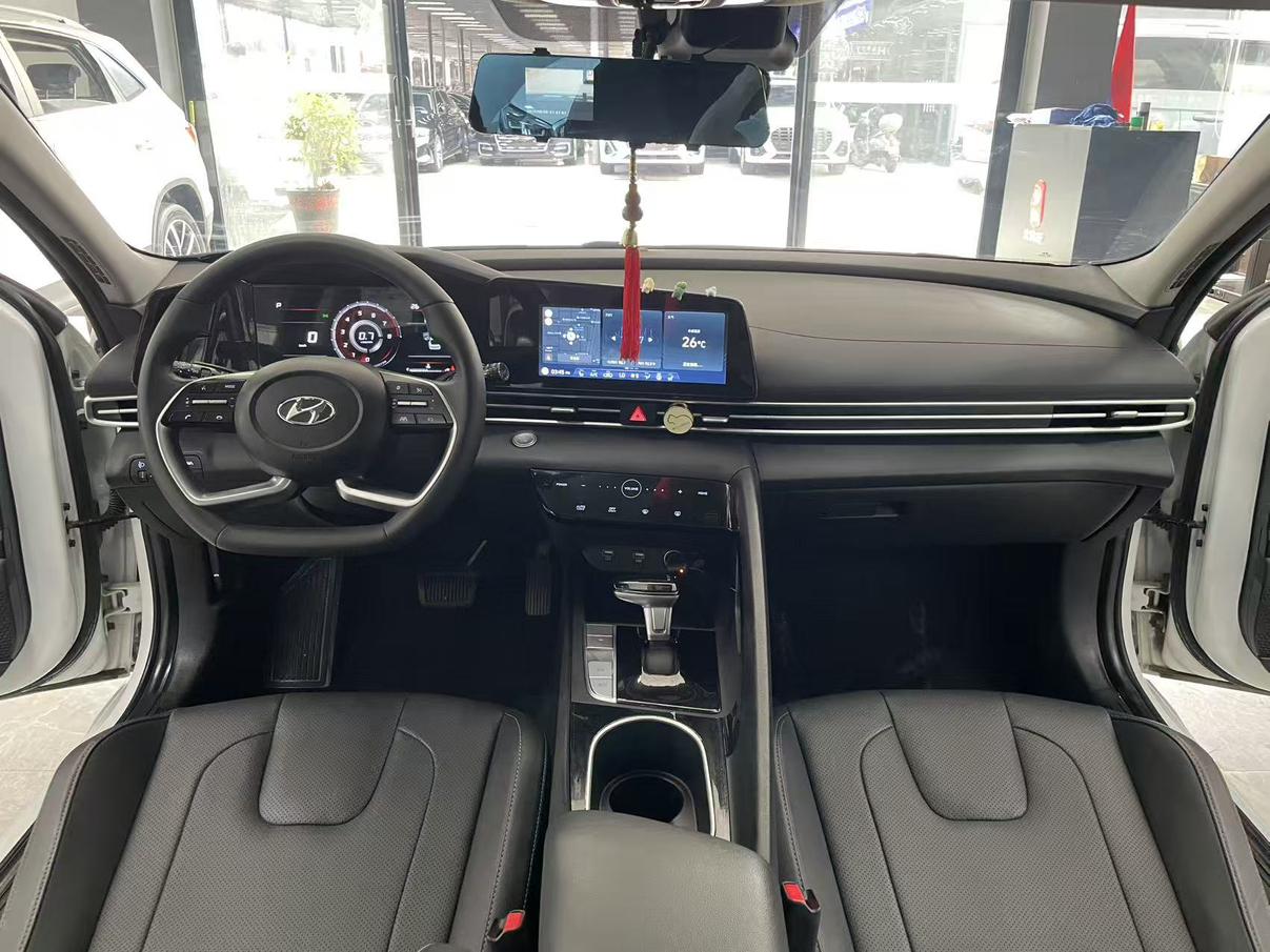Hyundai Elantra 2022 thumb 9