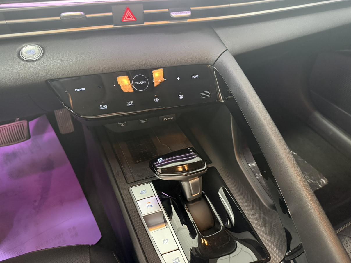Hyundai Elantra 2022 thumb 12