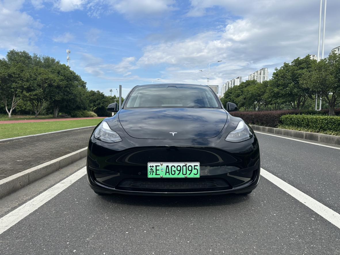 Tesla Model Y 2022 thumb 11