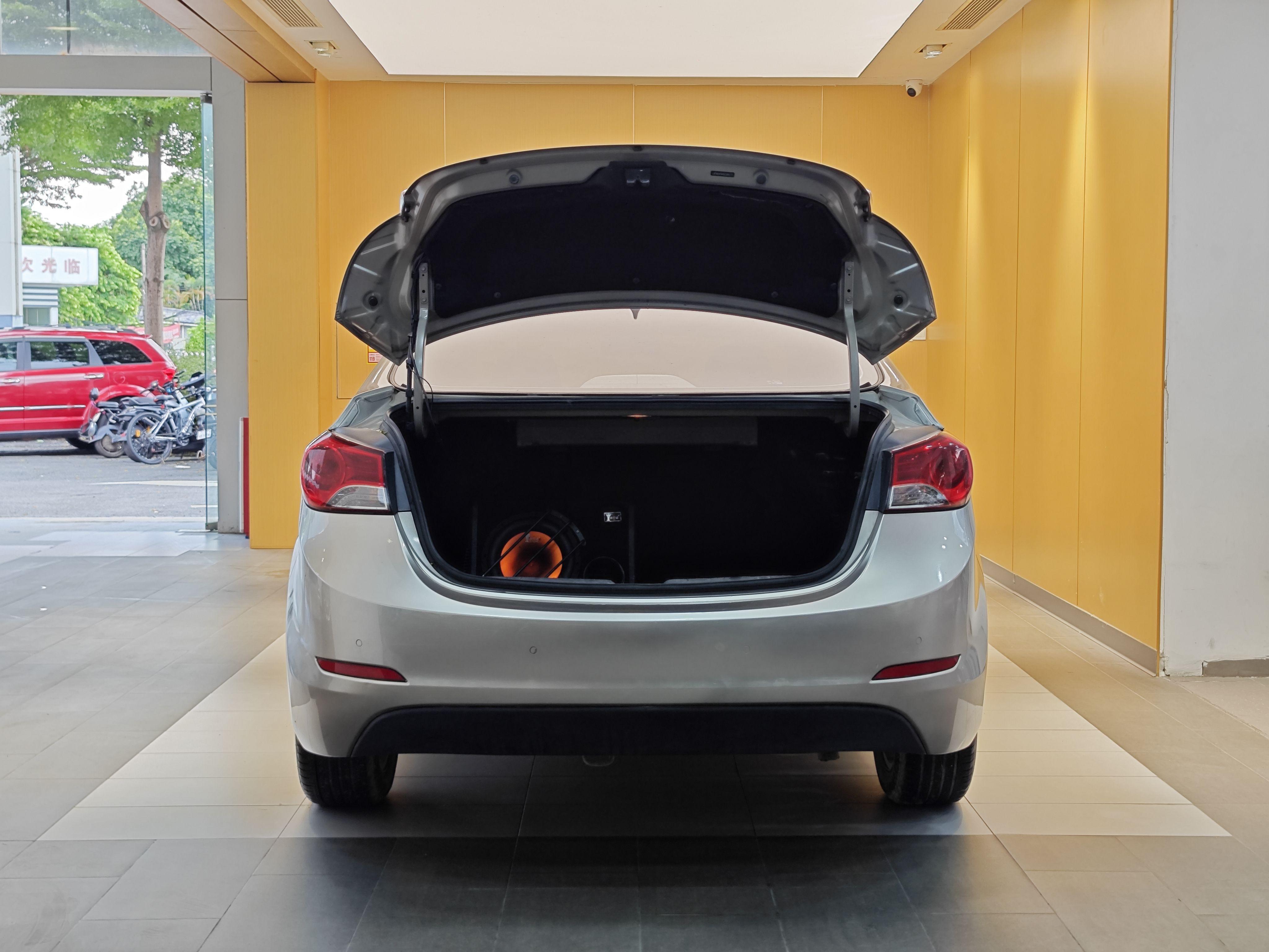 Hyundai Elantra 2012 thumb 9