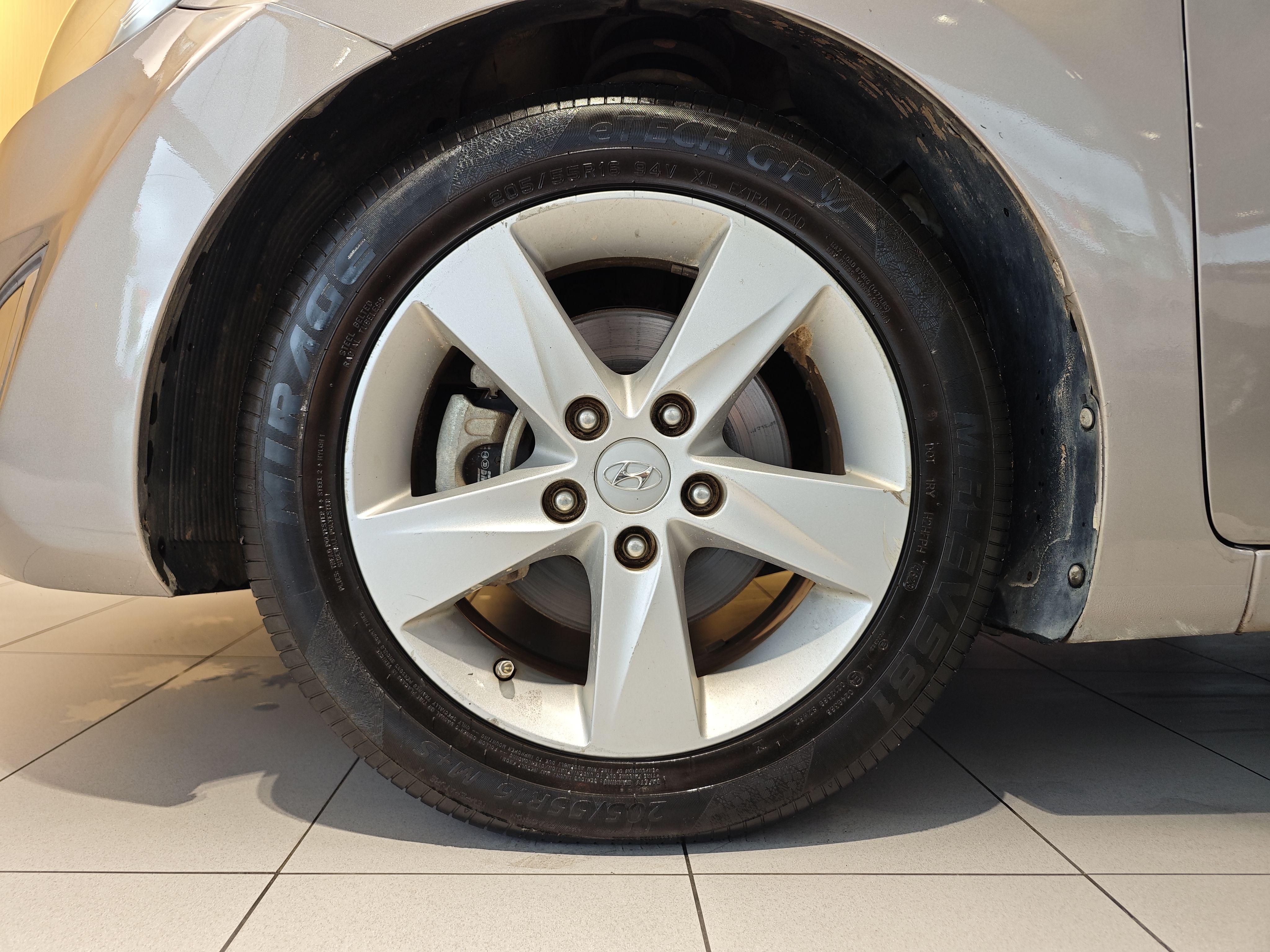 Hyundai Elantra 2012 thumb 11