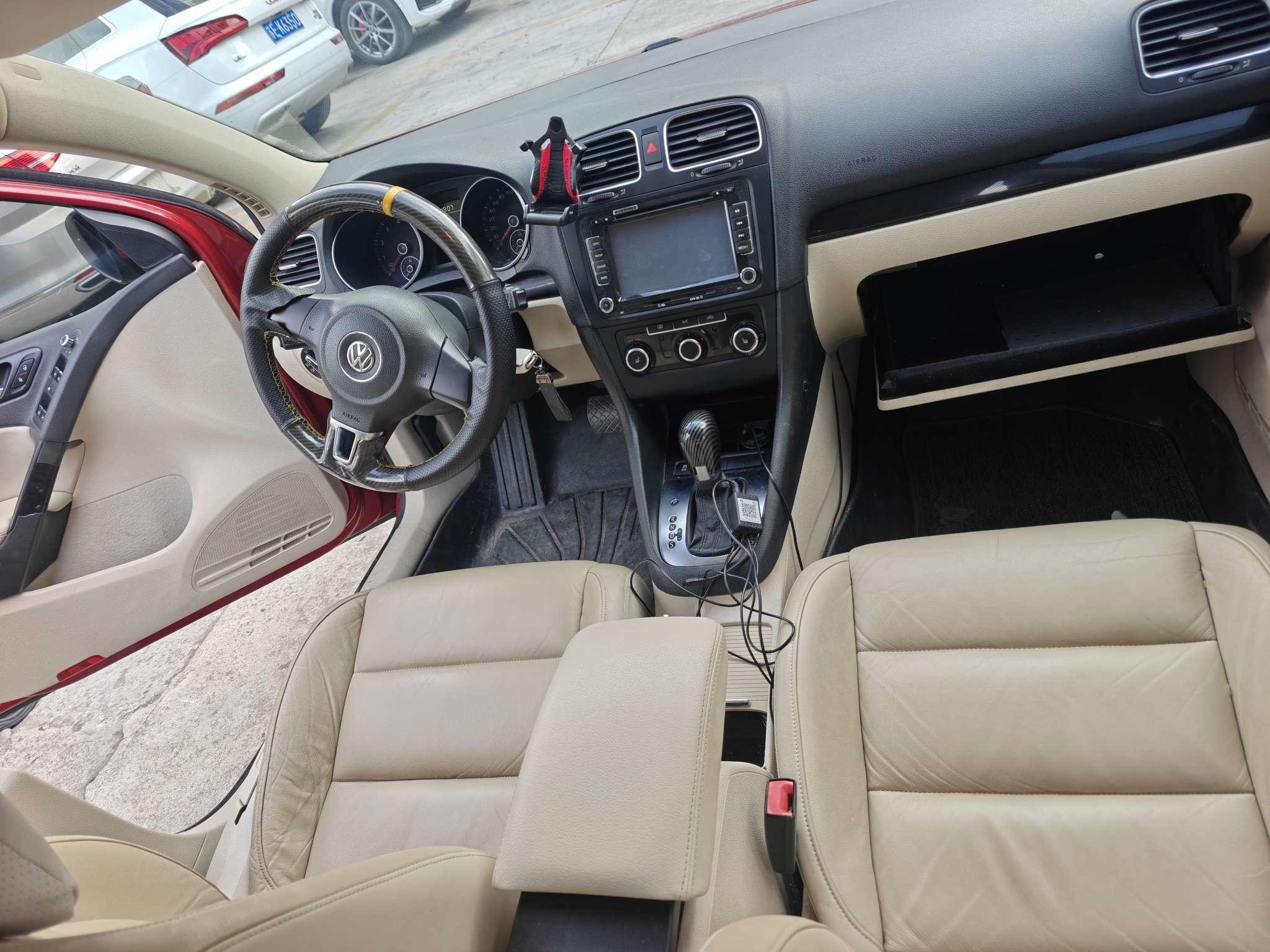 Volkswagen Golf Sportsvan 2012 thumb 5