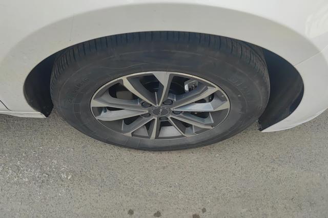 BYD Destroyer 05 2023 thumb 8