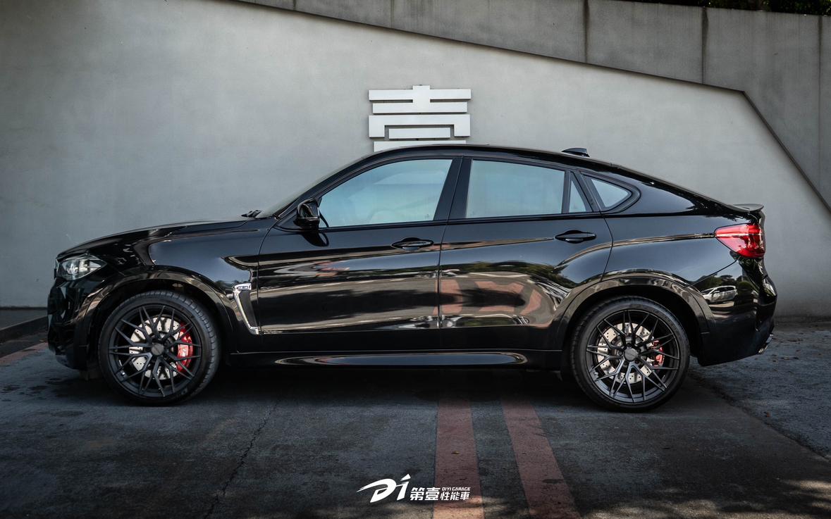 BMW X6 M 2015 thumb 2