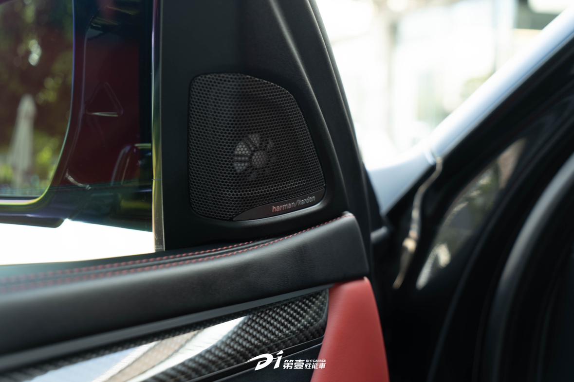 BMW X6 M 2015 thumb 7