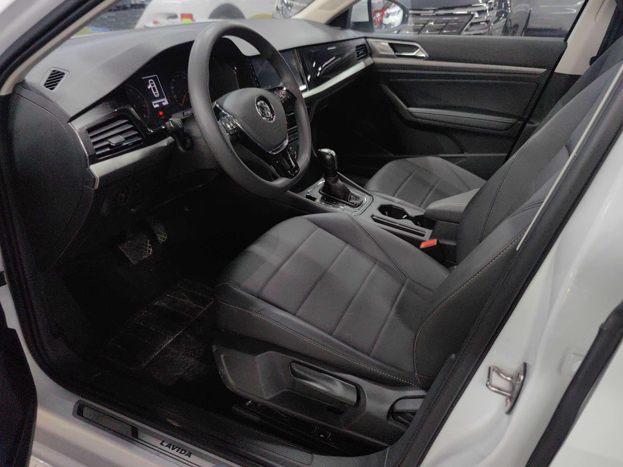 Volkswagen Lavida XR 2019 thumb 7
