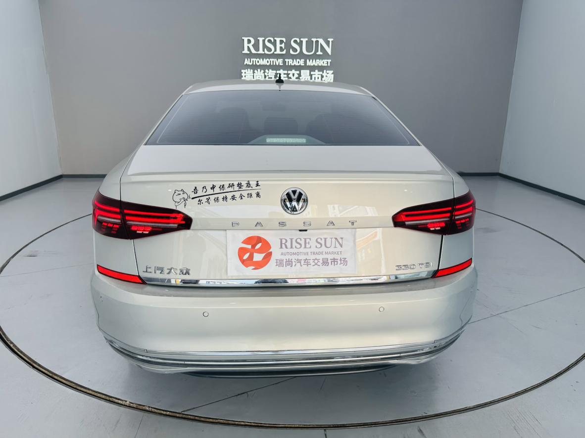Volkswagen Passat (North America and China) 2019 thumb 2