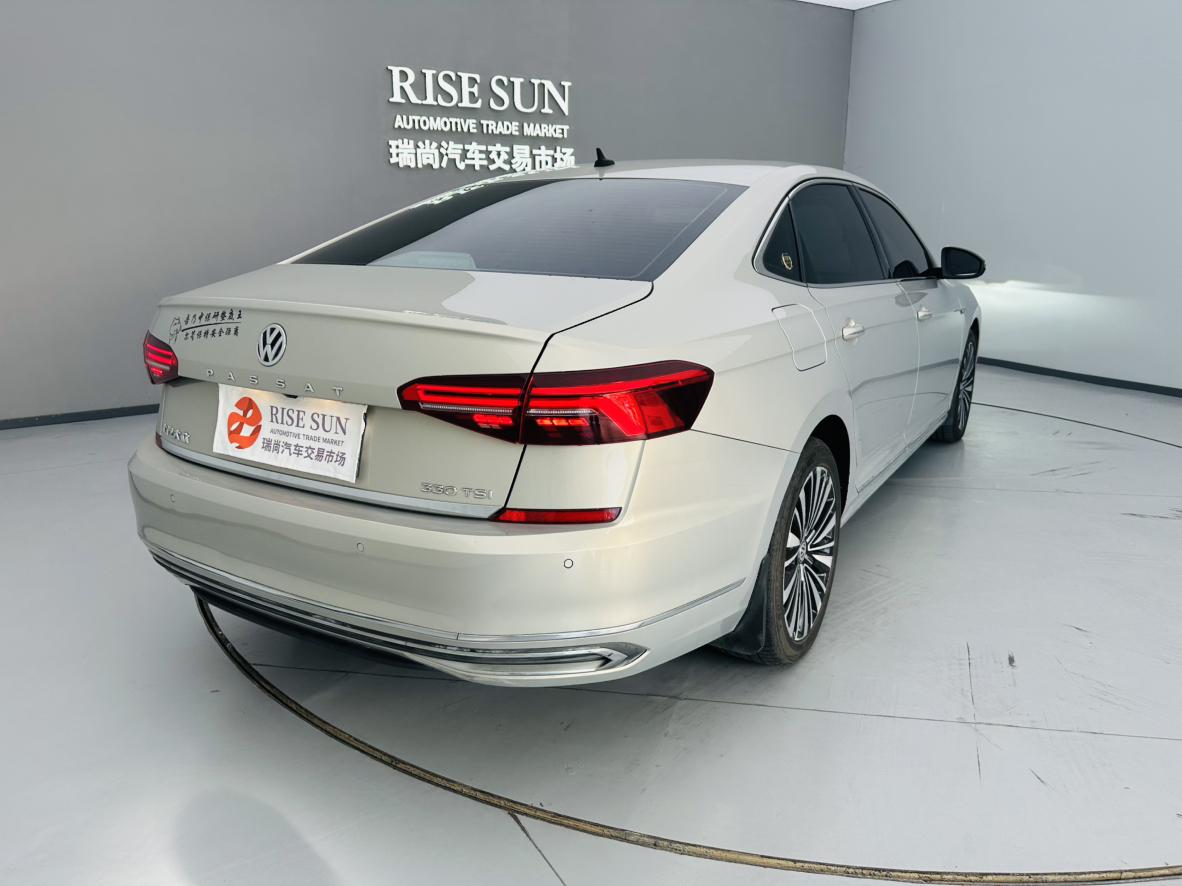 Volkswagen Passat (North America and China) 2019 thumb 3