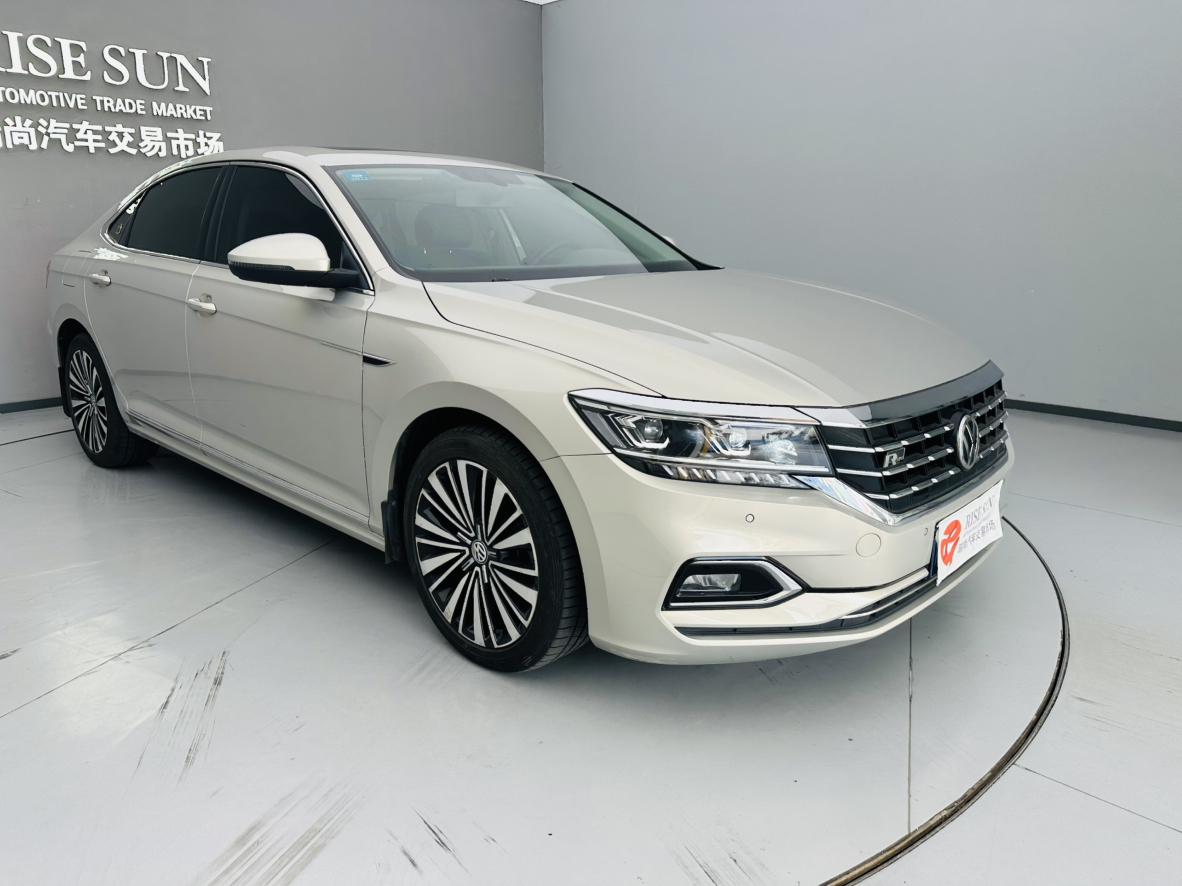 Volkswagen Passat (North America and China) 2019 thumb 12