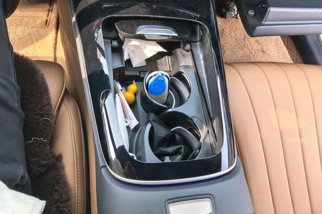 Mercedes-Benz E-Класс 2025 thumb 11