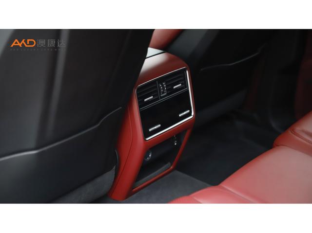 Porsche Cayenne 2023 thumb 3