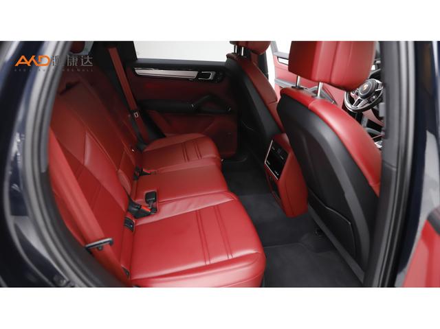 Porsche Cayenne 2023 thumb 6