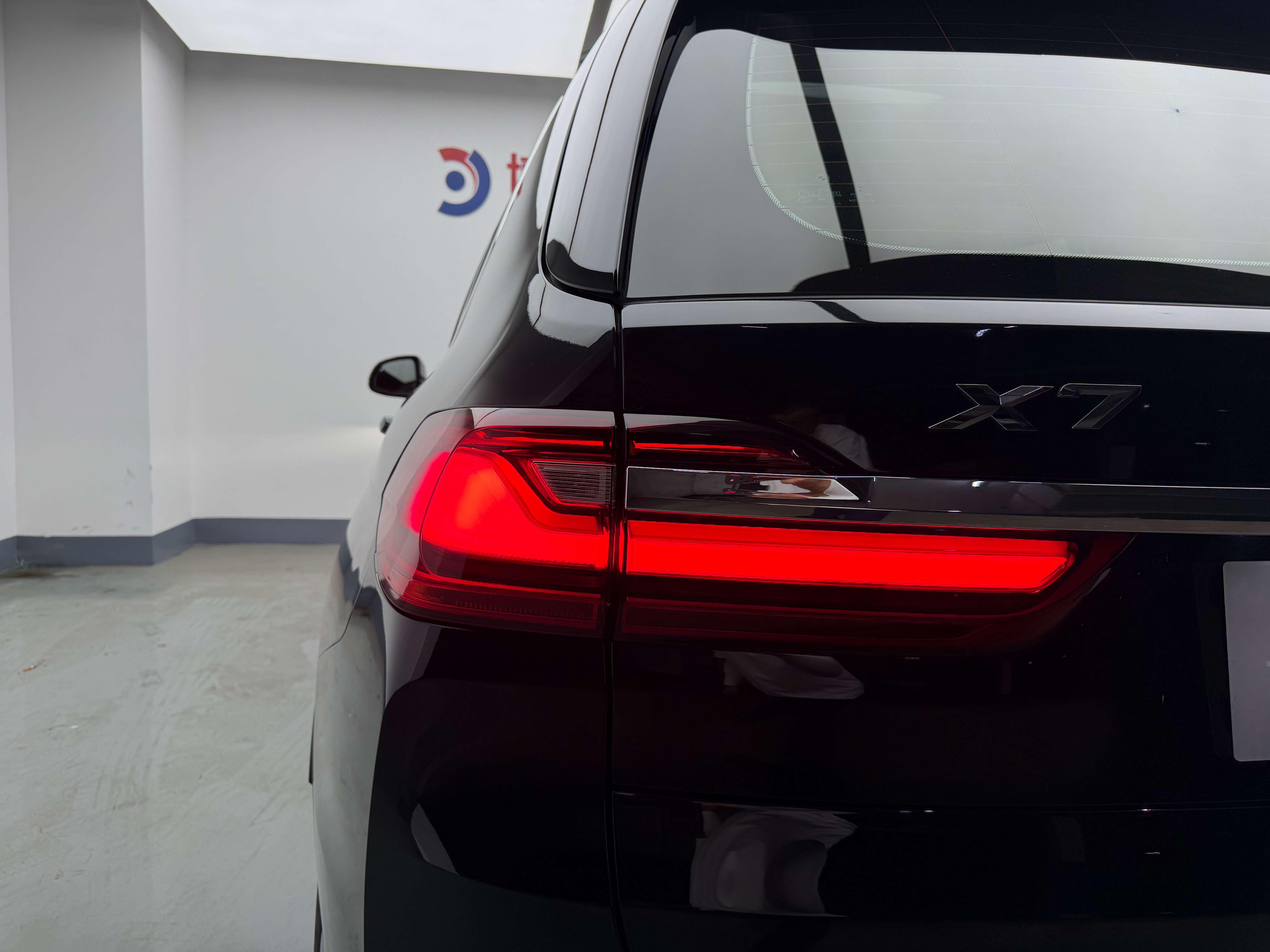 BMW X7 2020 thumb 9