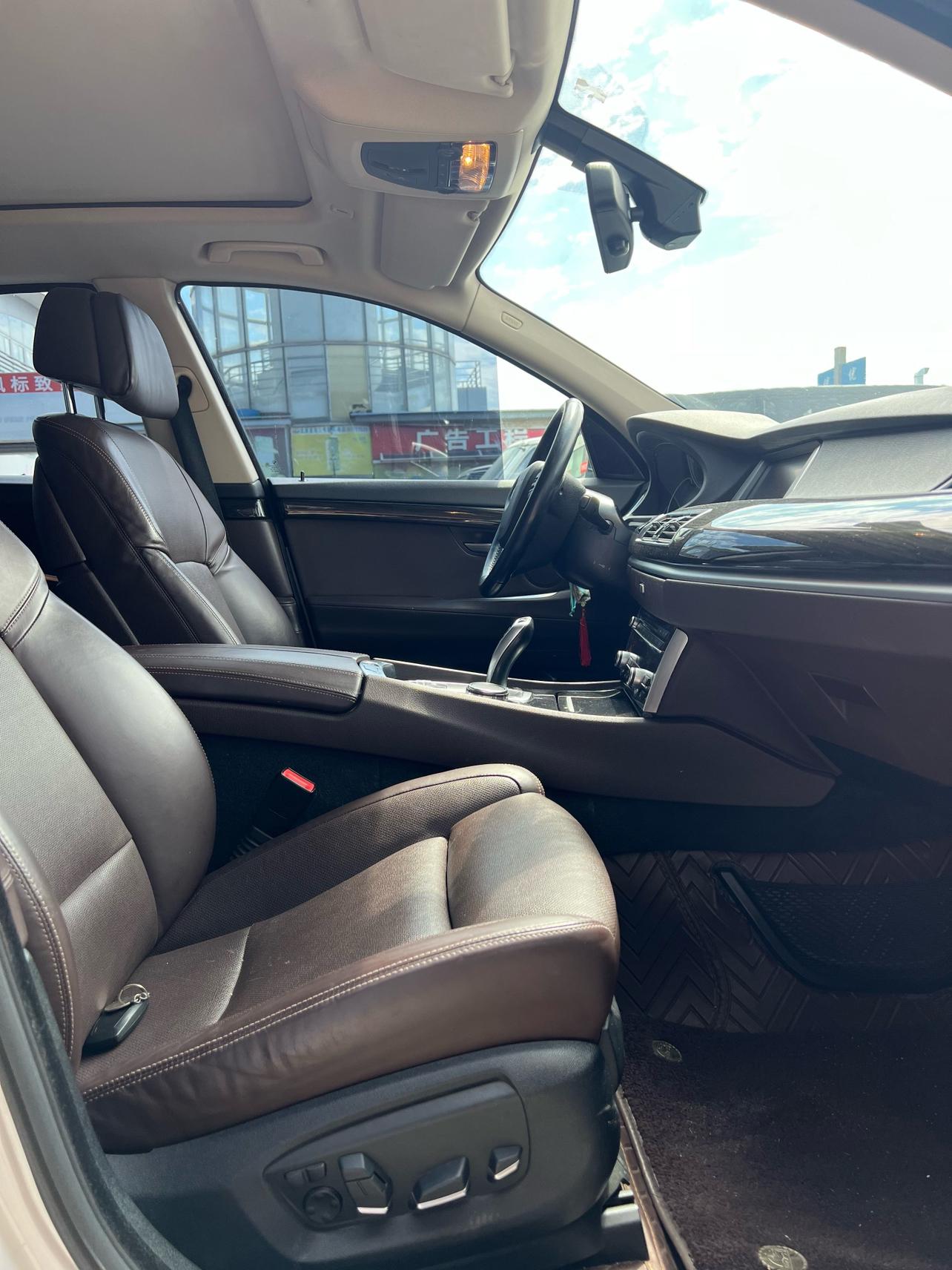BMW 5 серии 2014 thumb 8