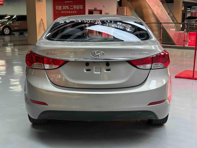 Hyundai Elantra 2013 thumb 4