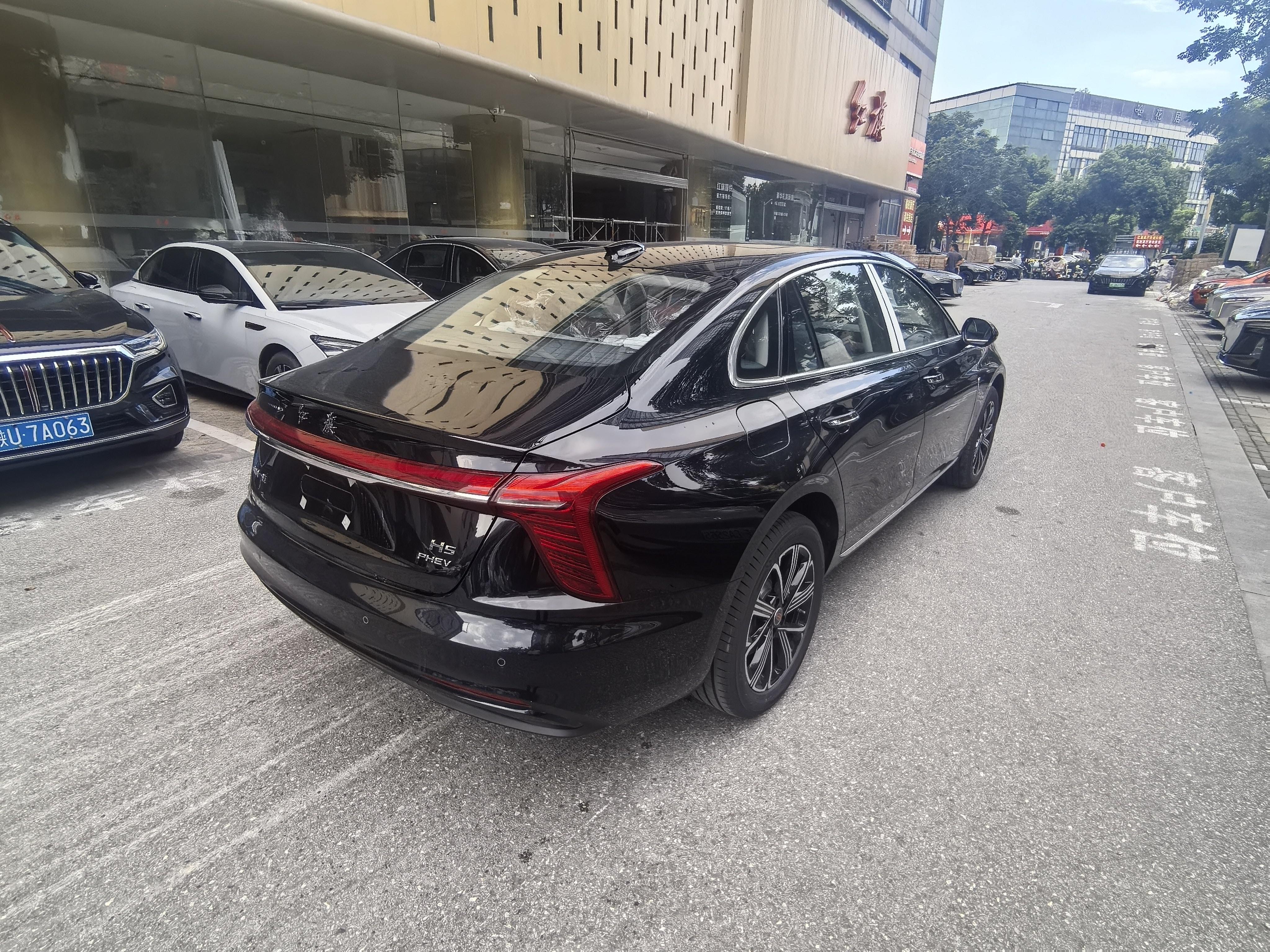 Hongqi H5 2025 thumb 3