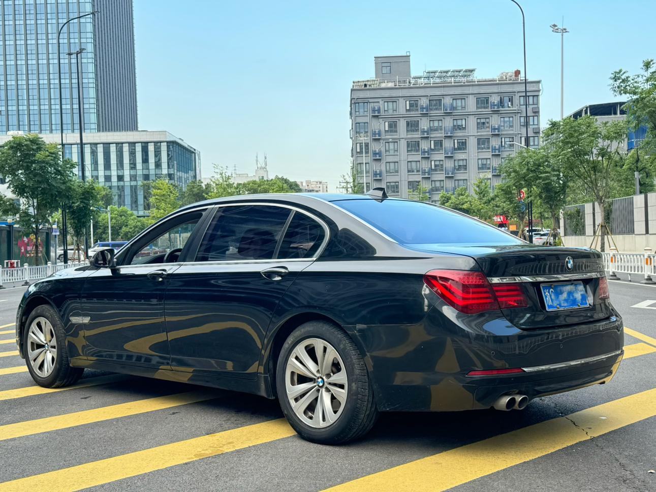 BMW 7 серии 2013 thumb 3