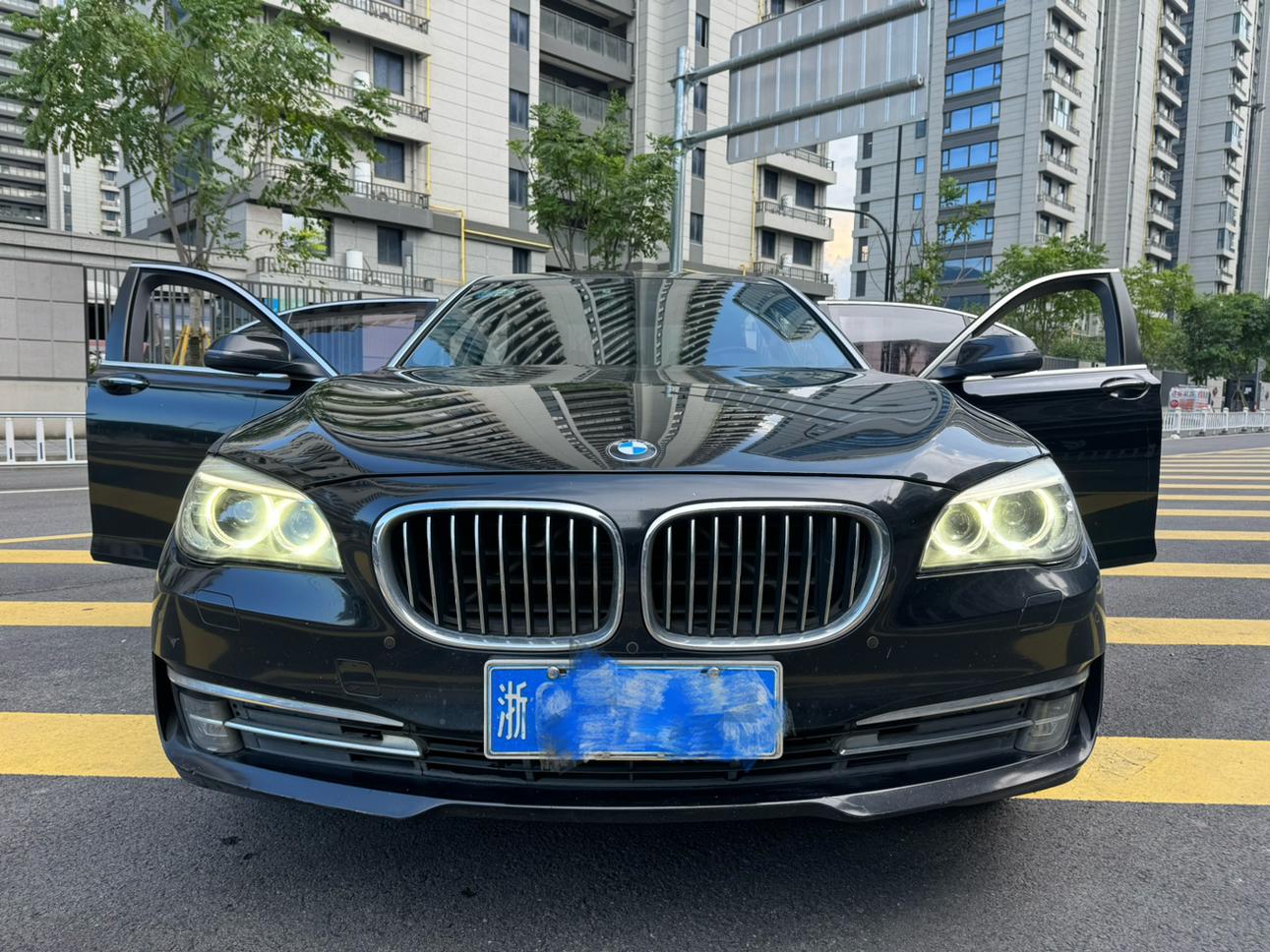 BMW 7 серии 2013 thumb 8