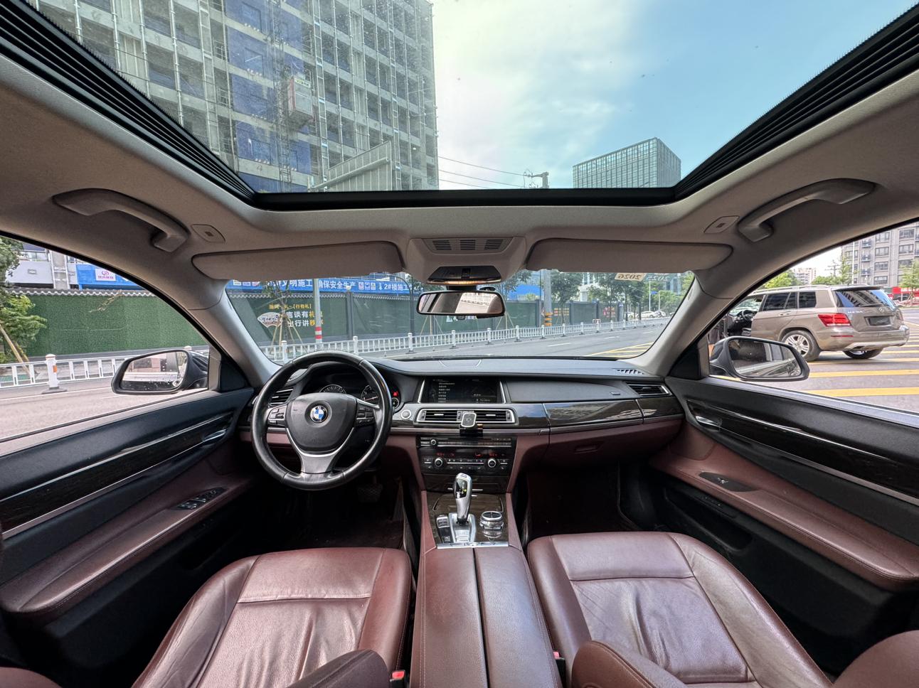 BMW 7 серии 2013 thumb 10