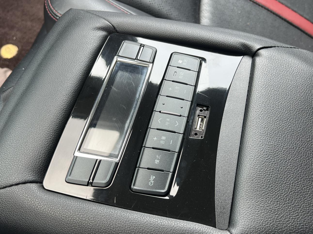 BYD S6 2015 thumb 6