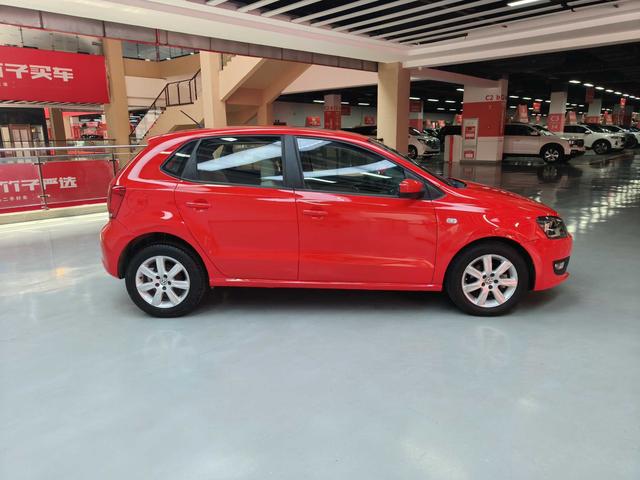 Volkswagen Polo 2013 thumb 6