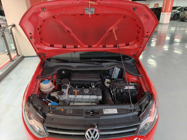 Volkswagen Polo 2013 thumb 8