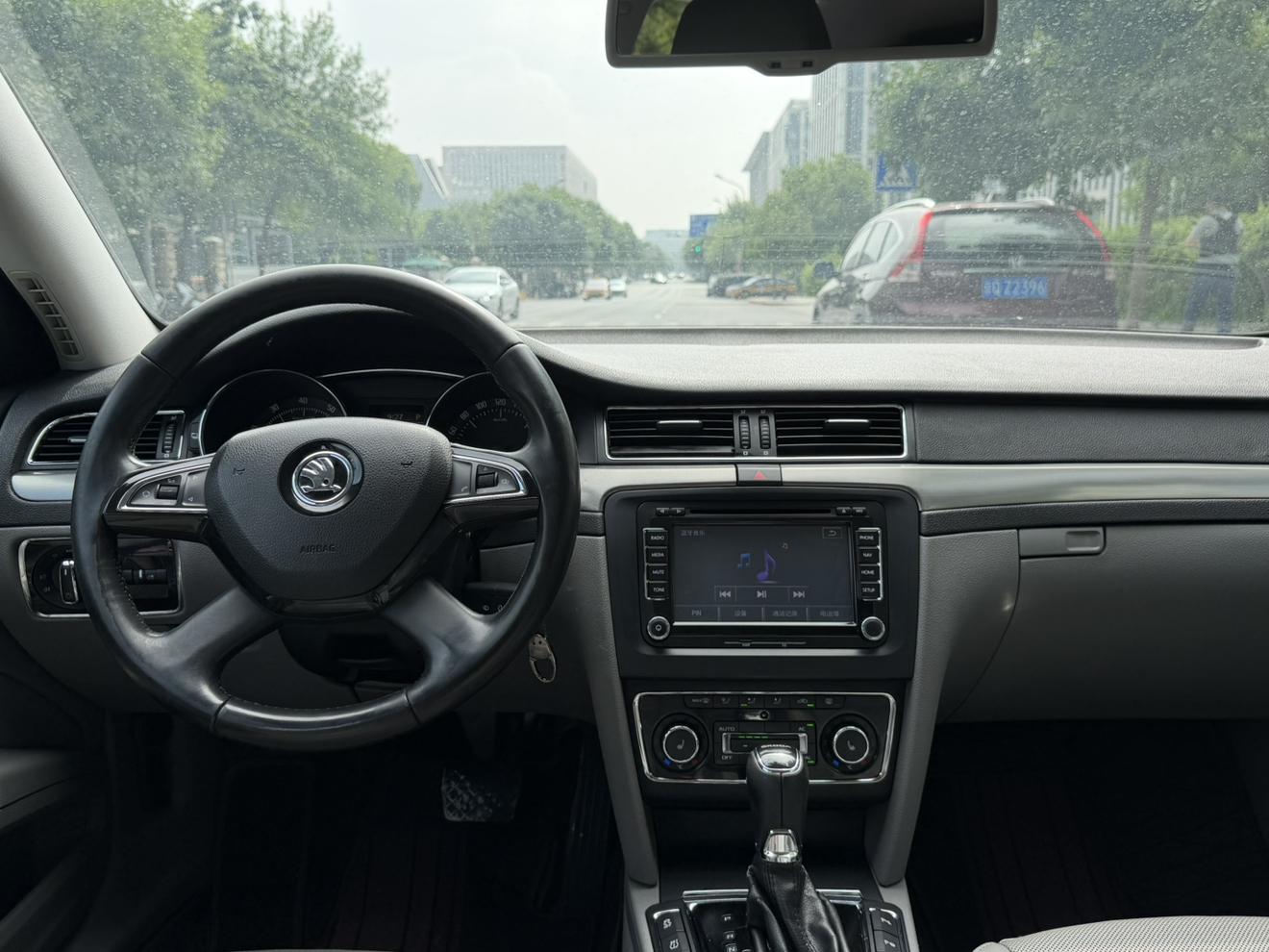 Skoda Su Pai 2013 thumb 10
