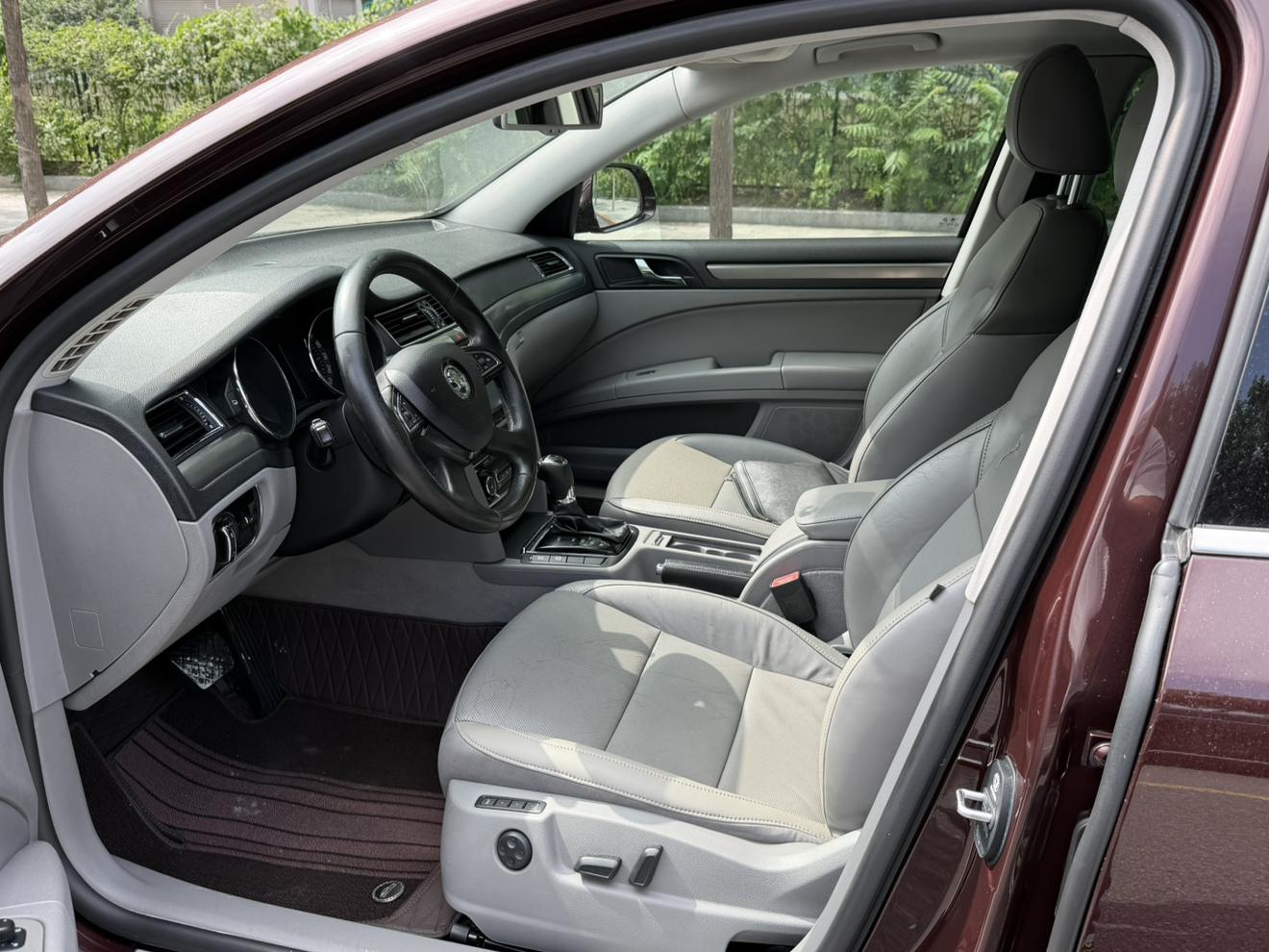 Skoda Su Pai 2013 thumb 12
