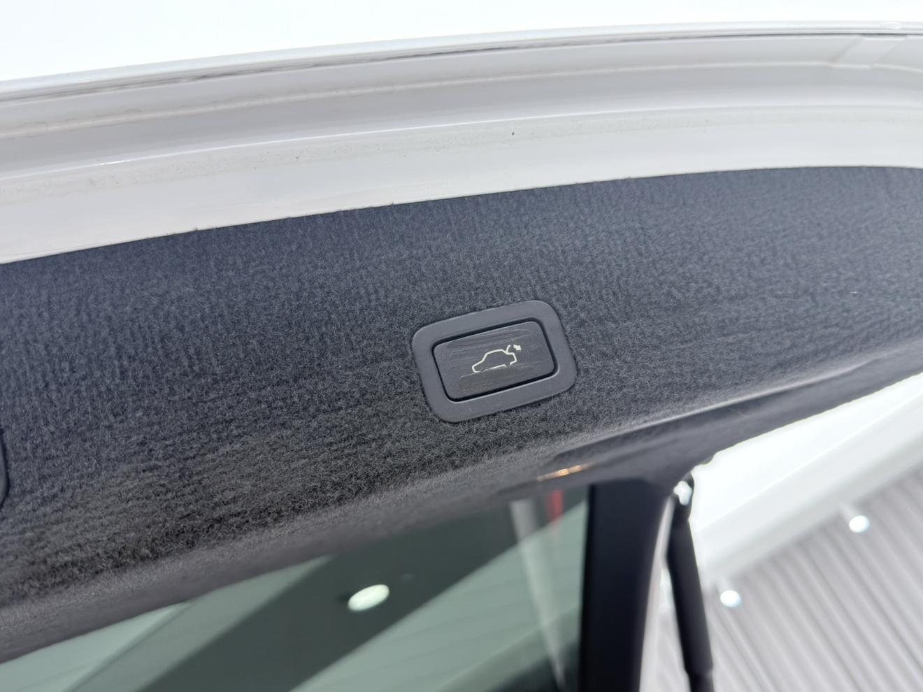 Volvo XC60 2014 thumb 12