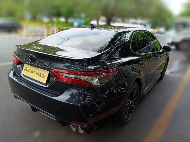 Toyota Camry 2023 thumb 2