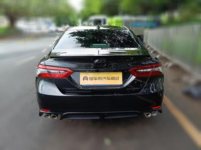 Toyota Camry 2023 thumb 3