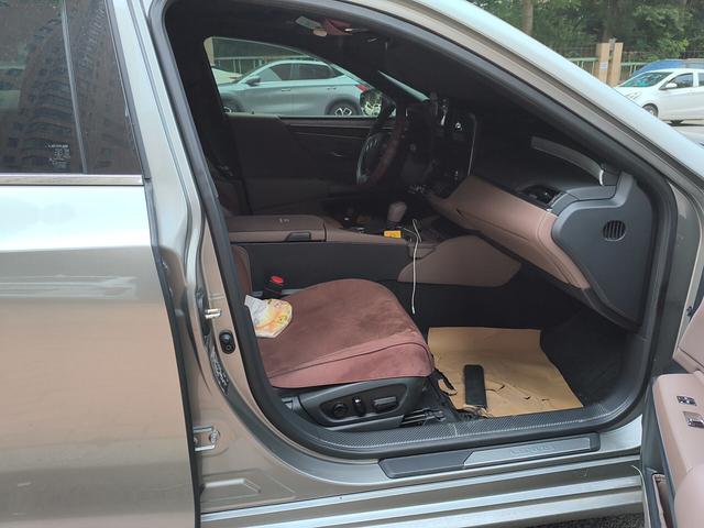 Lexus ES 2025 thumb 9