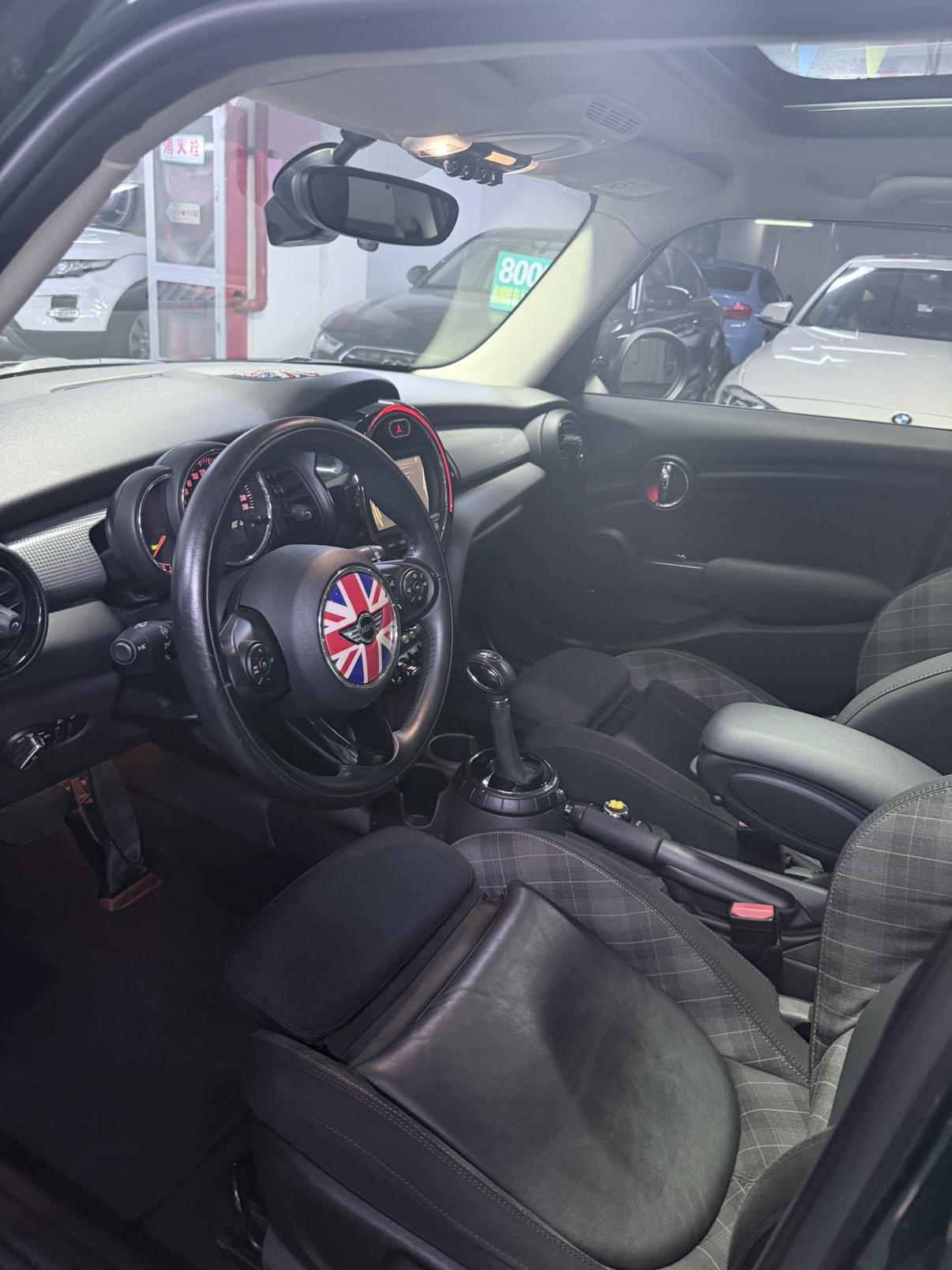 Mini Hatch 2016 thumb 7