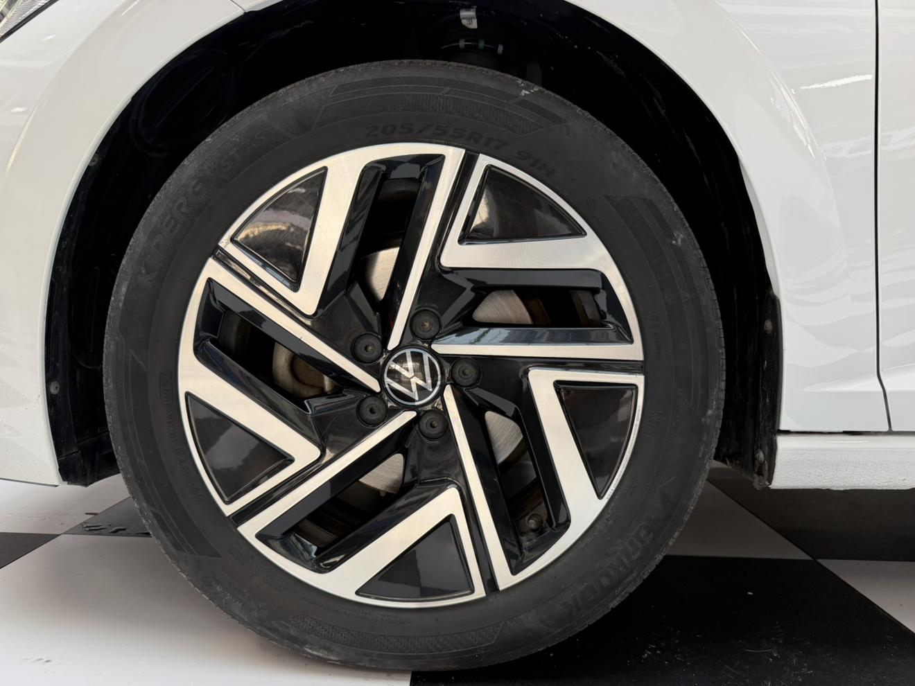 Volkswagen Sagitar 2023 thumb 7