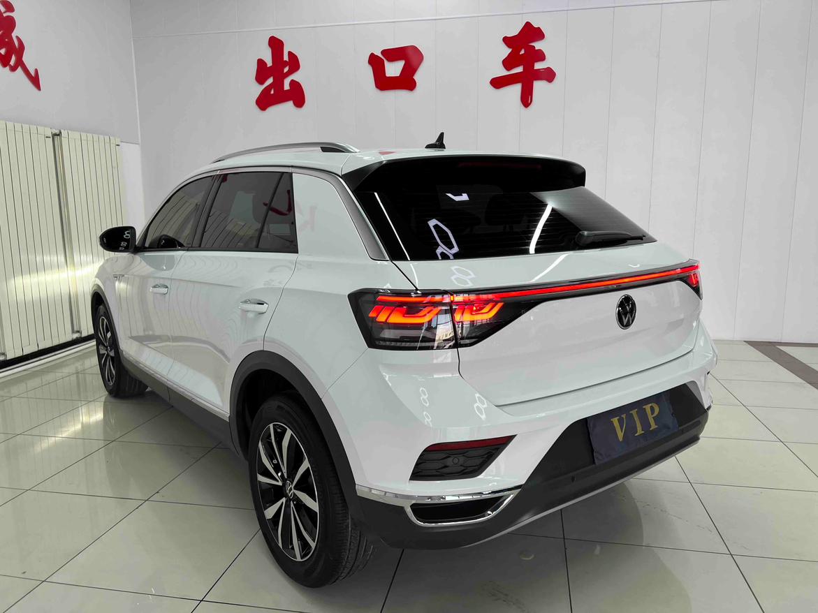 Volkswagen T-Roc 2023 thumb 2
