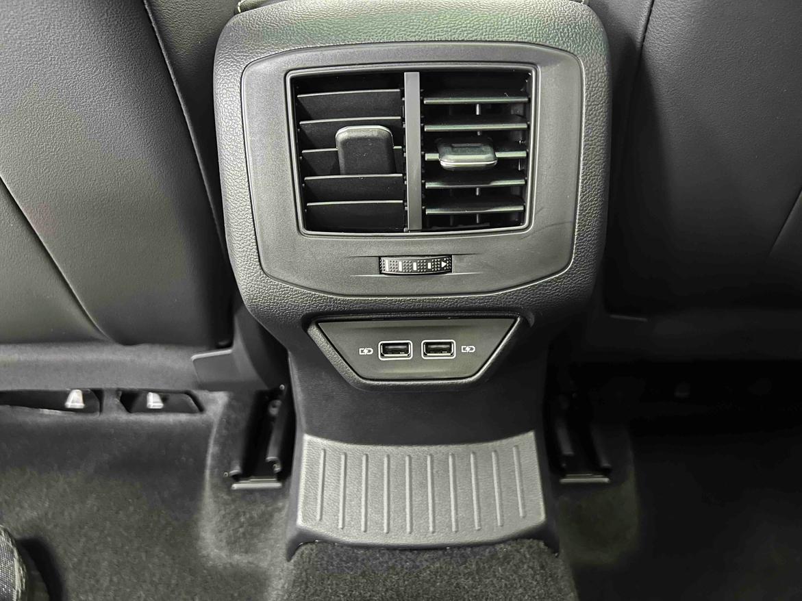 Volkswagen T-Roc 2023 thumb 7