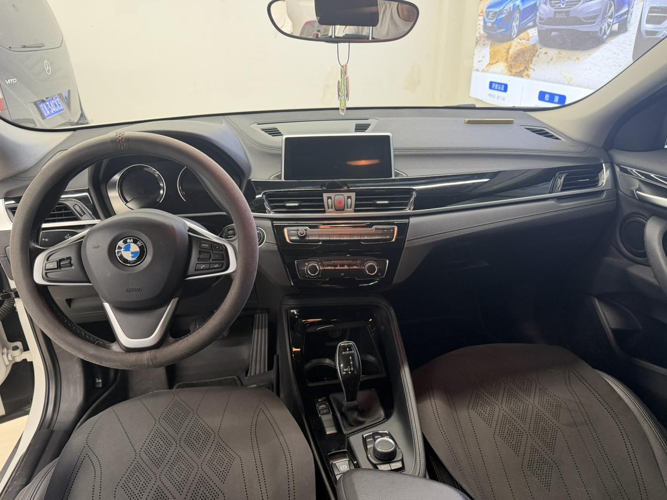 BMW X2 2019 thumb 7