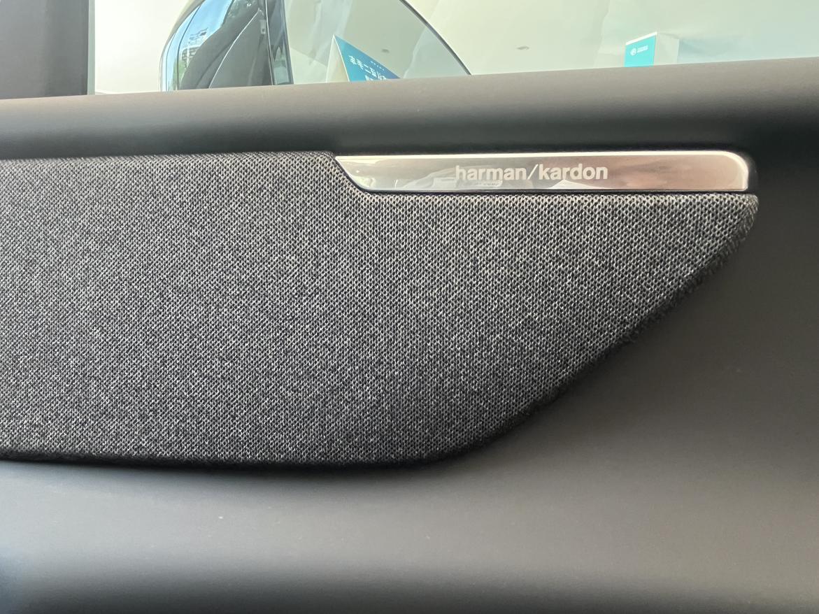 Volvo XC70 2026 thumb 5