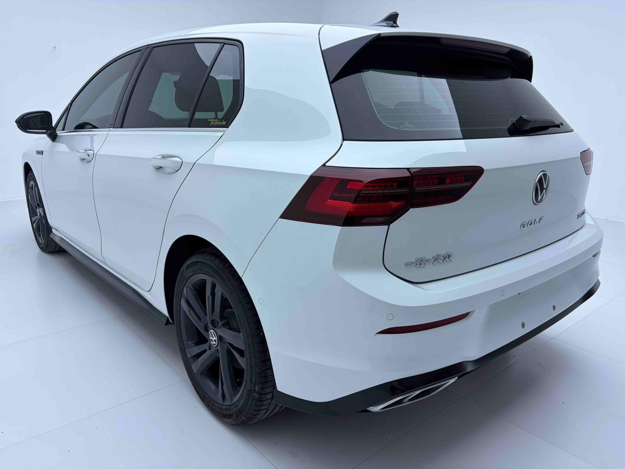 Volkswagen Golf Sportsvan 2023 thumb 2