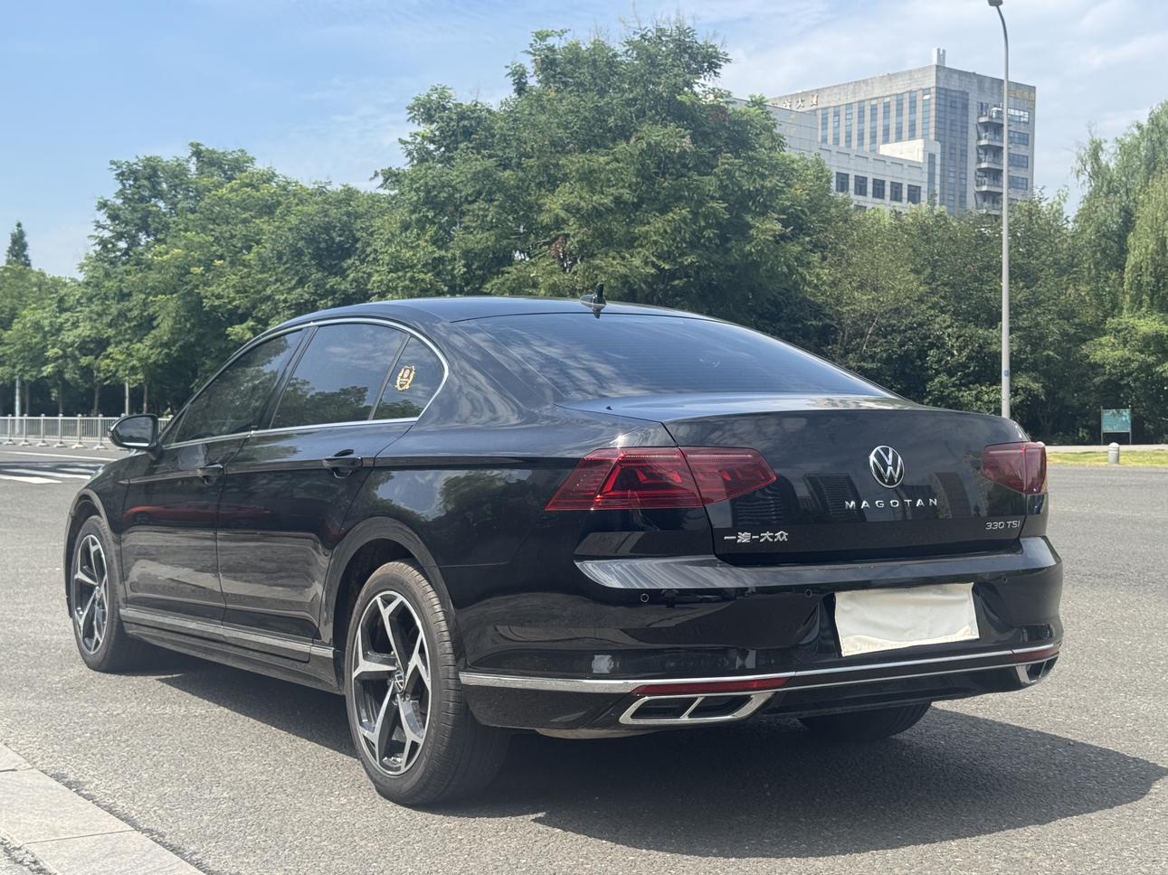 Volkswagen Magotan 2025 thumb 3