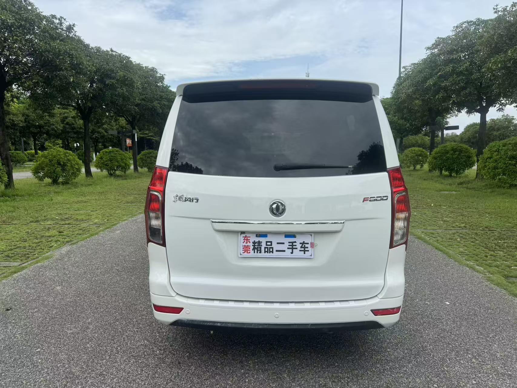 Dongfeng Fengxing F600 2016 thumb 4